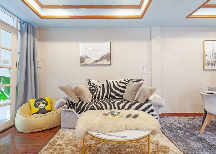 Large House In The Middle Of Sukhumvit 22 For Family